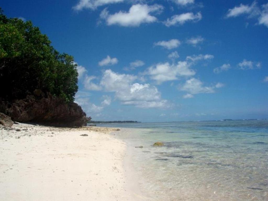 Holiday Saipan Hotel Exteriör bild