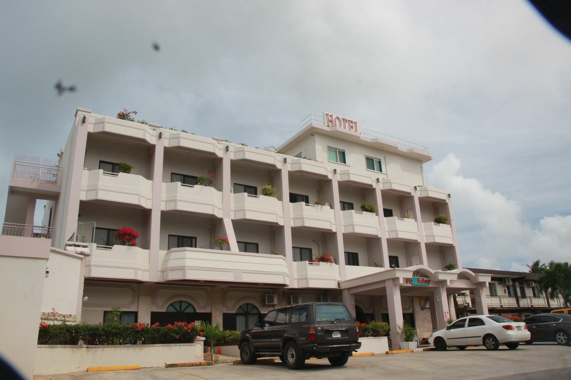 Holiday Saipan Hotel Exteriör bild